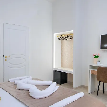 Red Queen Herculaneum Ερκολάνο